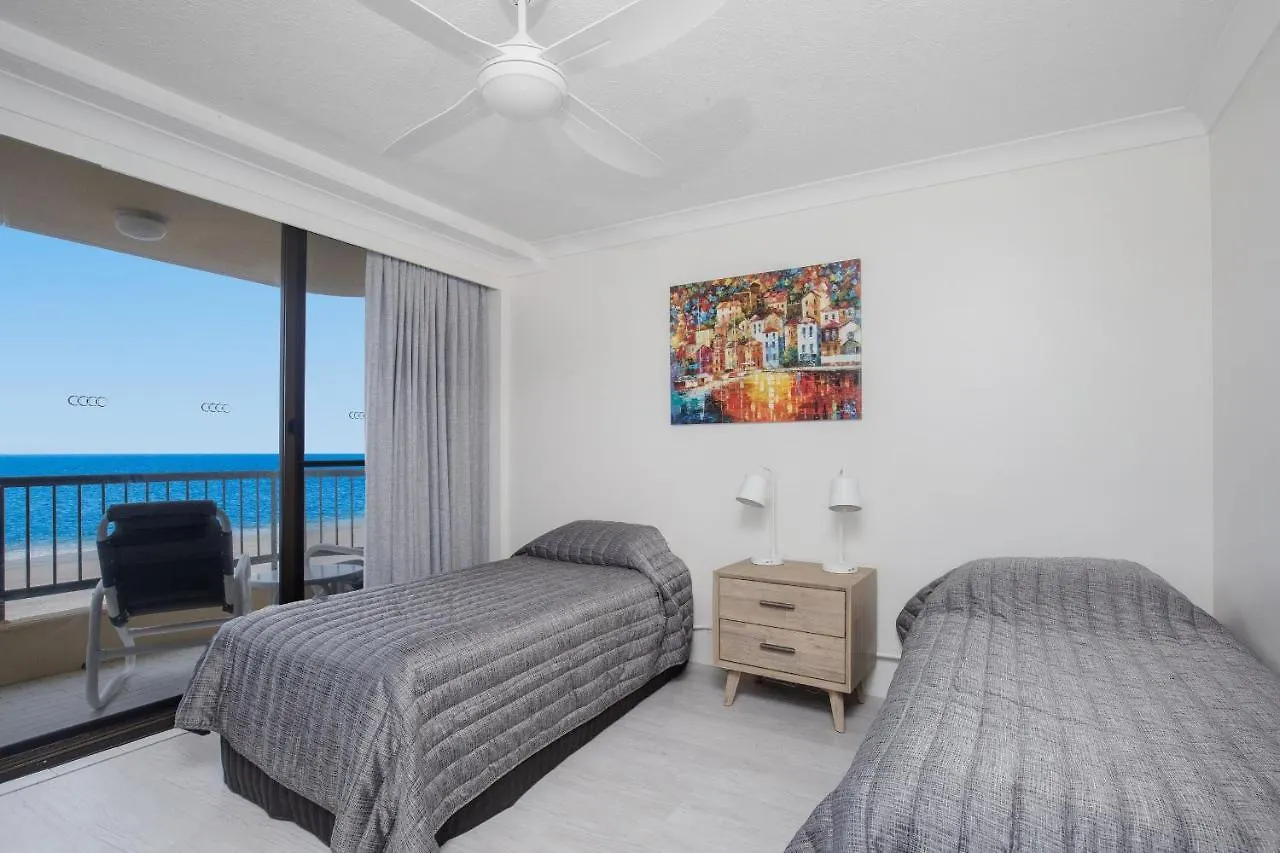 Pelican Sands Beach Resort Gold Coast