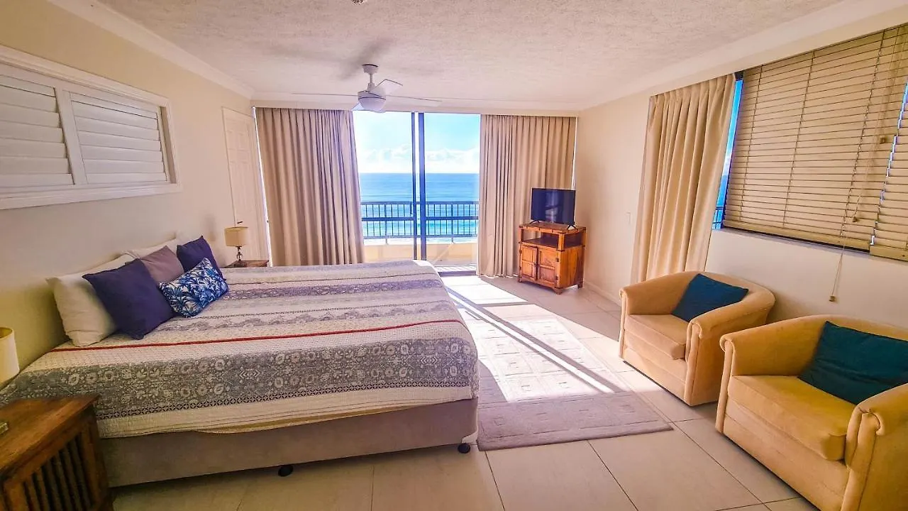 Pelican Sands Beach Resort 골드코스트