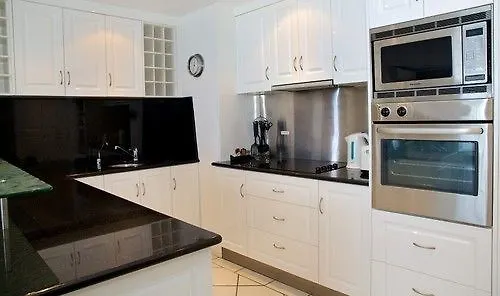 Pelican Sands Beach Resort Gold Coast