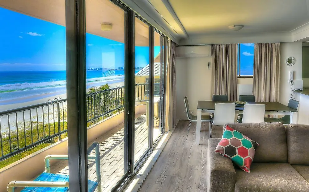 Pelican Sands Beach Resort 골드코스트 3*,