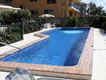 Pelican Sands Beach Resort 골드코스트