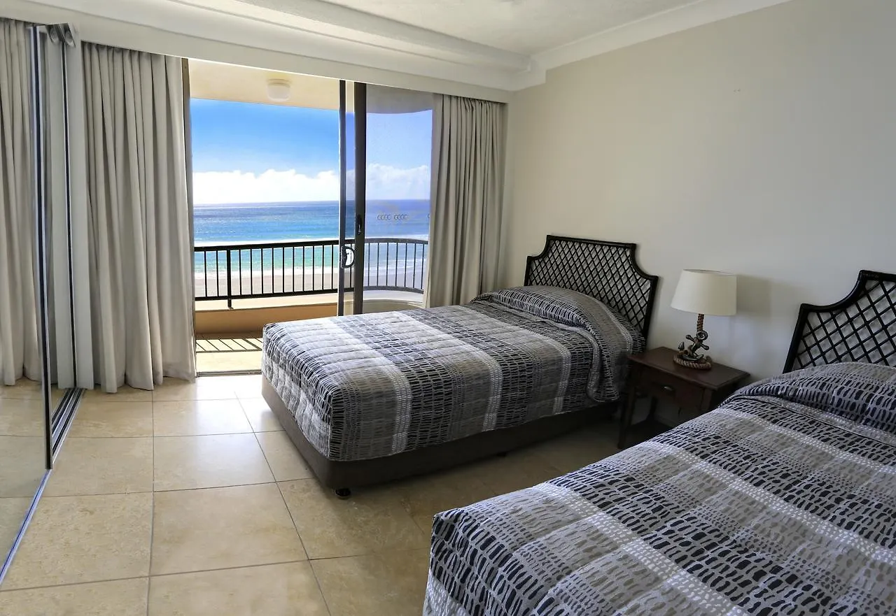 Pelican Sands Beach Resort 골드코스트