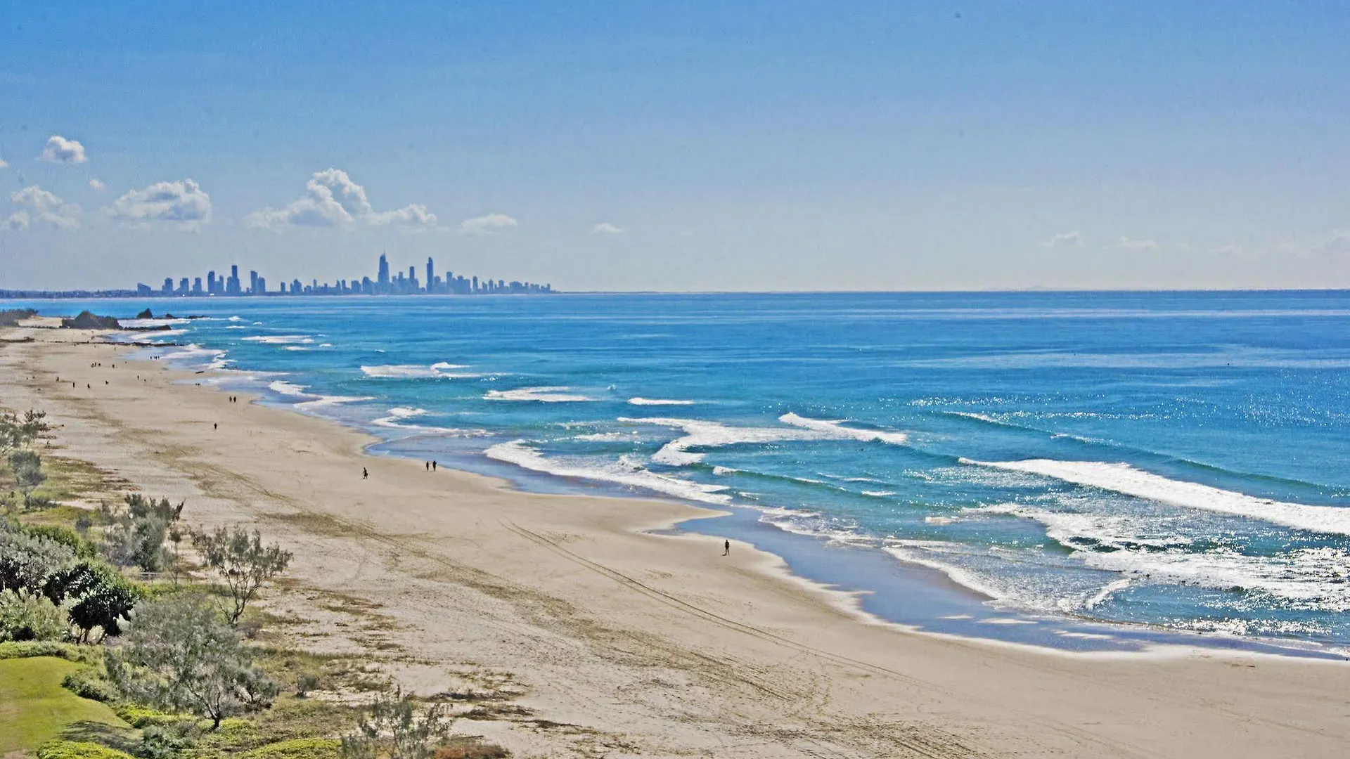 Pelican Sands Beach Resort 골드코스트