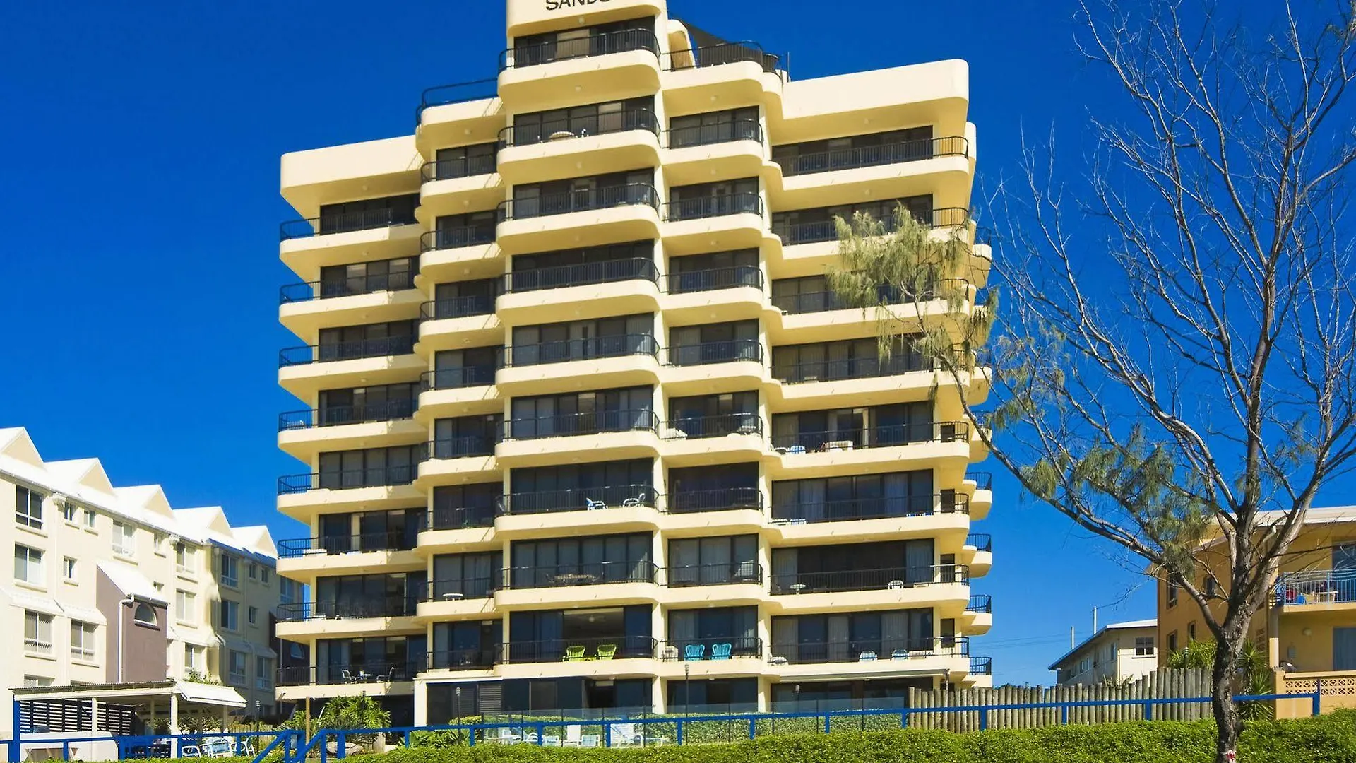 Pelican Sands Beach Resort 골드코스트